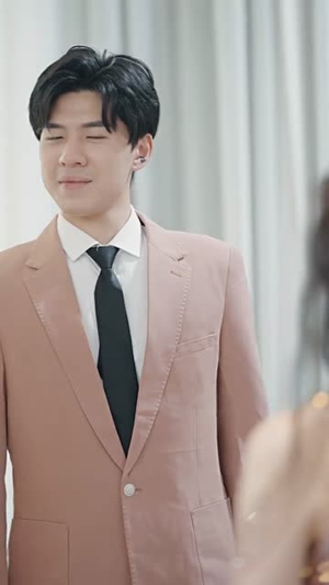 离婚后，傅总要倒贴（离婚后傅总要倒贴）火爆短剧热播中