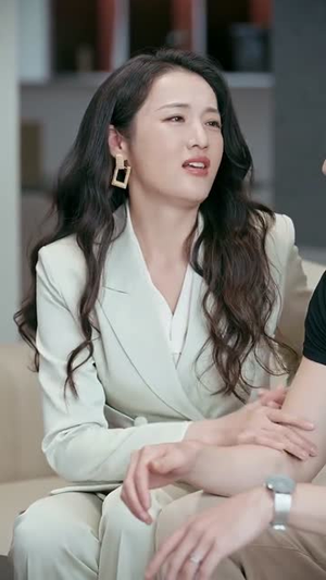 炮灰女配（54集）超火热门短剧
