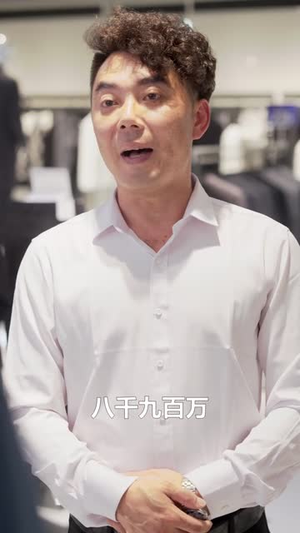 脱掉外卖服后势利女友哭着求原谅（64集）最火短剧热播中