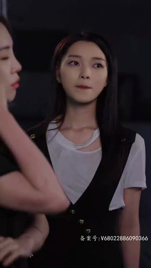 老板一不小心吻上你（83集）短剧免费观看