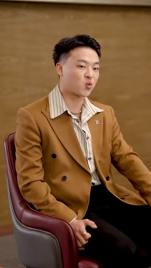 长跑八年她奔向白月光（103集）这部短剧我爱了
