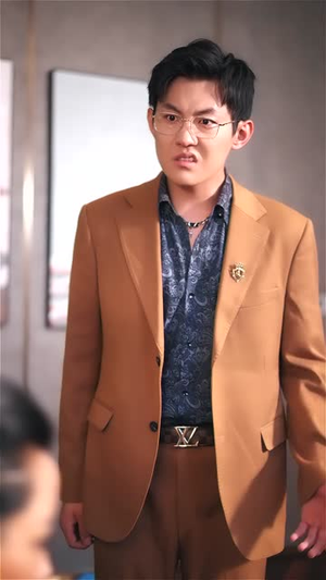 我的报纸能预知未来（95集）好看上头短剧