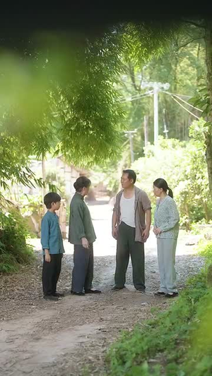 灾荒年代全家靠我心声逆袭 (81集) 免费看短剧全集