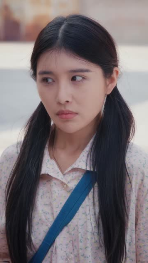 七零玄学小知青师父他蓄谋已久（83集）追风的女孩短剧