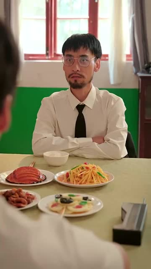 重生九二之财源滚滚(87集) 重生九二之财源滚滚(87集)好看短剧追不停