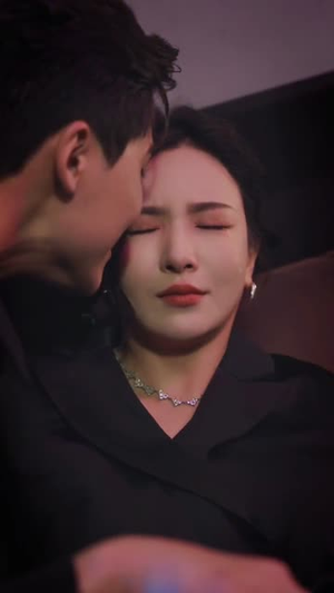 下山即巅峰：七个师姐超护短(80集) 全集一次看完