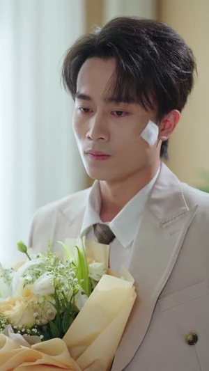 退！退！退！这个保镖不对劲（67集）爆火短剧追不停