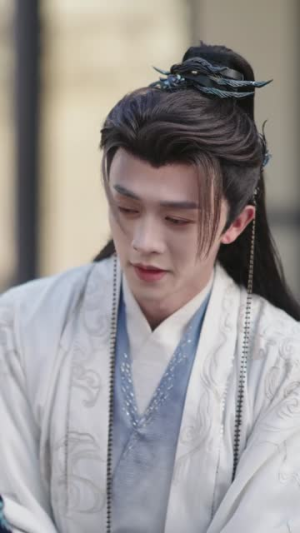 穿越成废材皇子，我坐拥雄兵百万（78集）短剧看全集