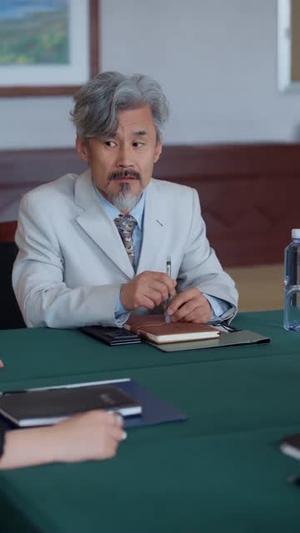 代驾小哥不简单,医武双绝赢麻了(40集) 代驾小哥不简单,医武双绝赢麻了(40集)热播短剧抢先看