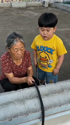 别拿我的生命线晾衣裳(53集) 别拿我的生命线晾衣裳(53集)精彩短剧上线