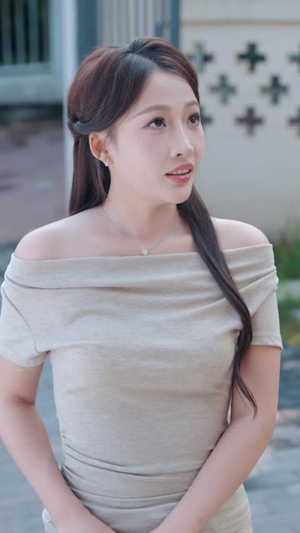 拜金前女友不爱钱了,陆总已急哭(40集) 拜金前女友不爱钱了,陆总已急哭(40集)热门短剧推荐。