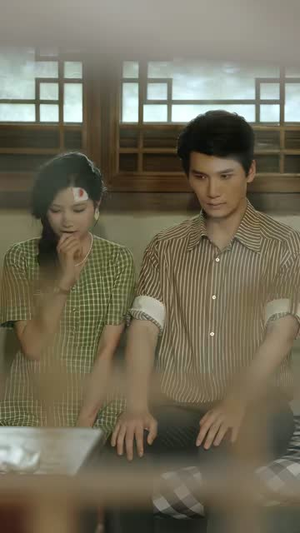 重生八零她又飒又甜（64集）短剧精彩推荐
