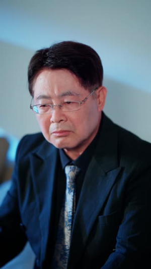 往返70，我带母亲逆袭（97集）最热短剧抢先看