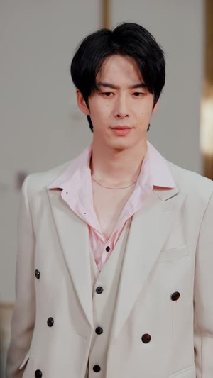我能捧红你，也能封杀你（40 集）无需充值尽情看