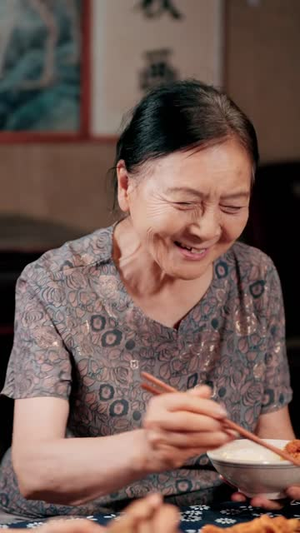 无敌小神农（95 集）精彩短剧来了