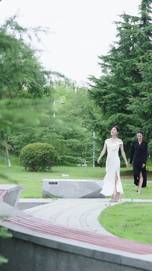 婚礼当天闺蜜来踢馆(79 集) 婚礼当天闺蜜来踢馆(79 集)真的好看吗